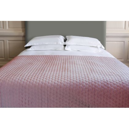 Halo 140x240cm Bed Throw - Blush Halo 140x240cm Bed Throw - Blush