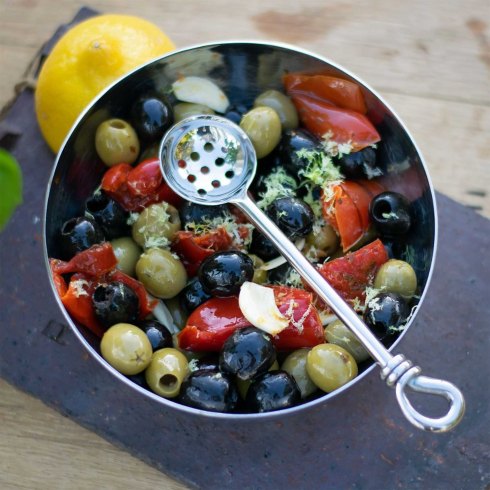 Olive Bowl & Polished Knot Olive Spoon Set Olive Bowl & Polished Knot Olive Spoon Set