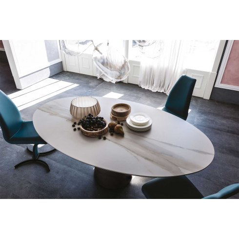 Yoda Keramik - 200x120cm Oval Dining Table - Top: KM06 Glossy Golden Calcatta Ceramic - Base:GFM69 Yoda Keramik - 200x120cm Oval Dining Table - Top: KM06 Glossy Golden Calcatta Ceramic - Base:GFM69