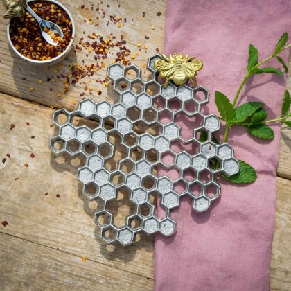 Bee Honeycomb Trivet